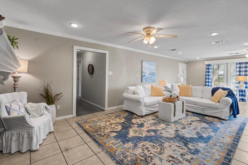 1715 Leisure Lane, Hideaway, TX 75771