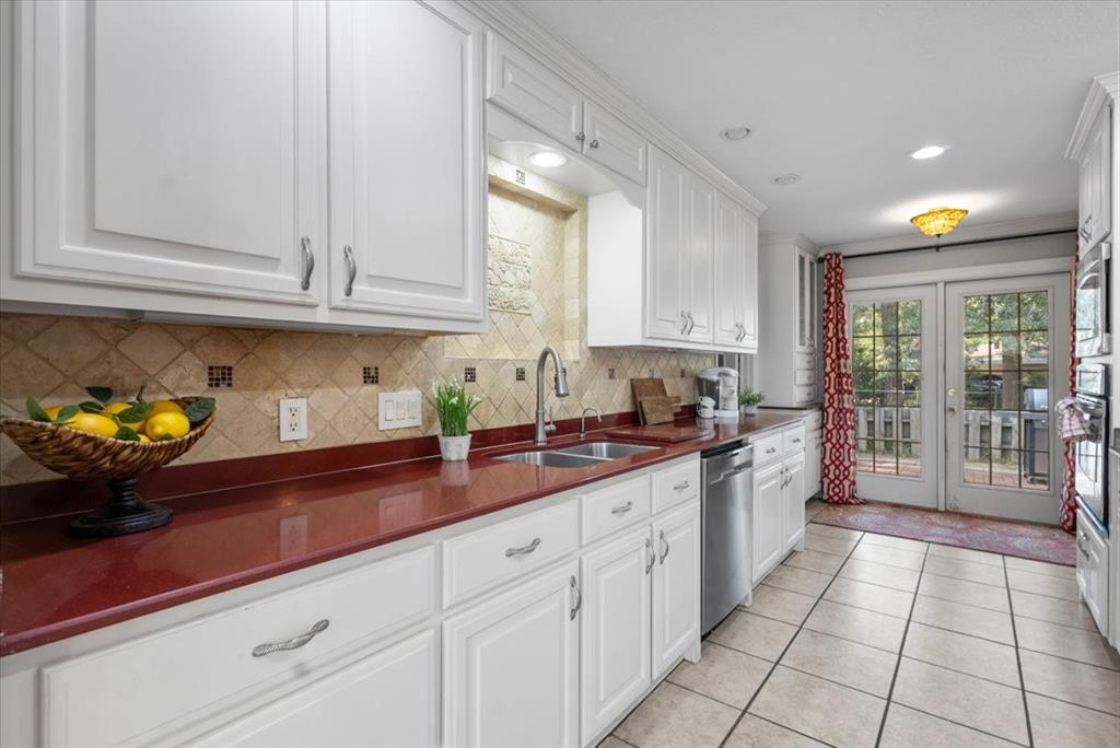 1715 Leisure Lane, Hideaway, TX 75771
