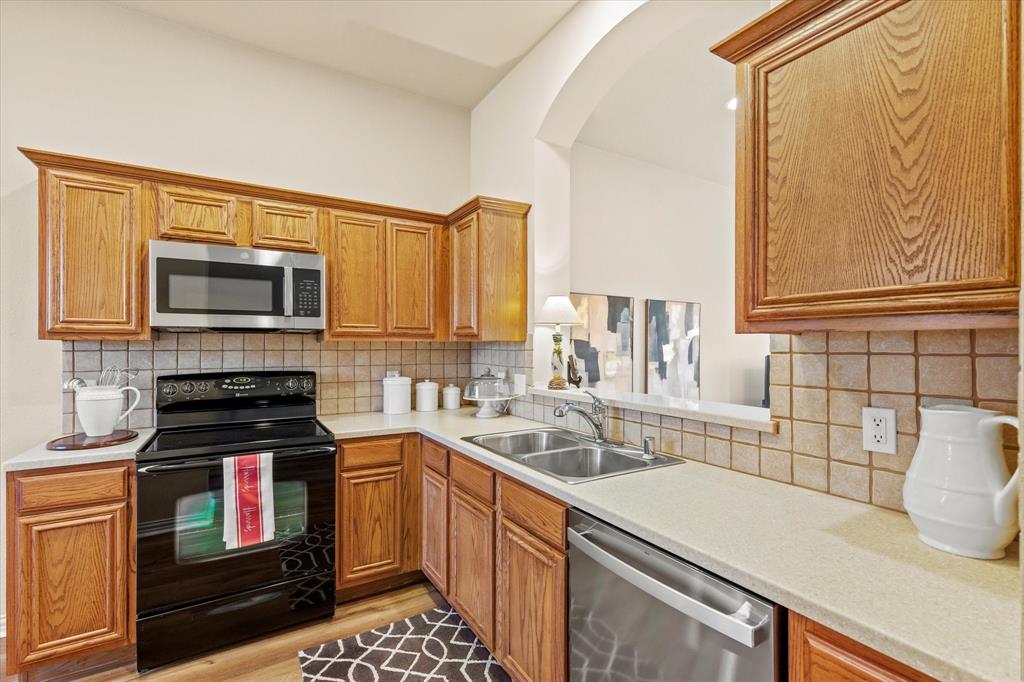 Room for cooking, creating and baking.