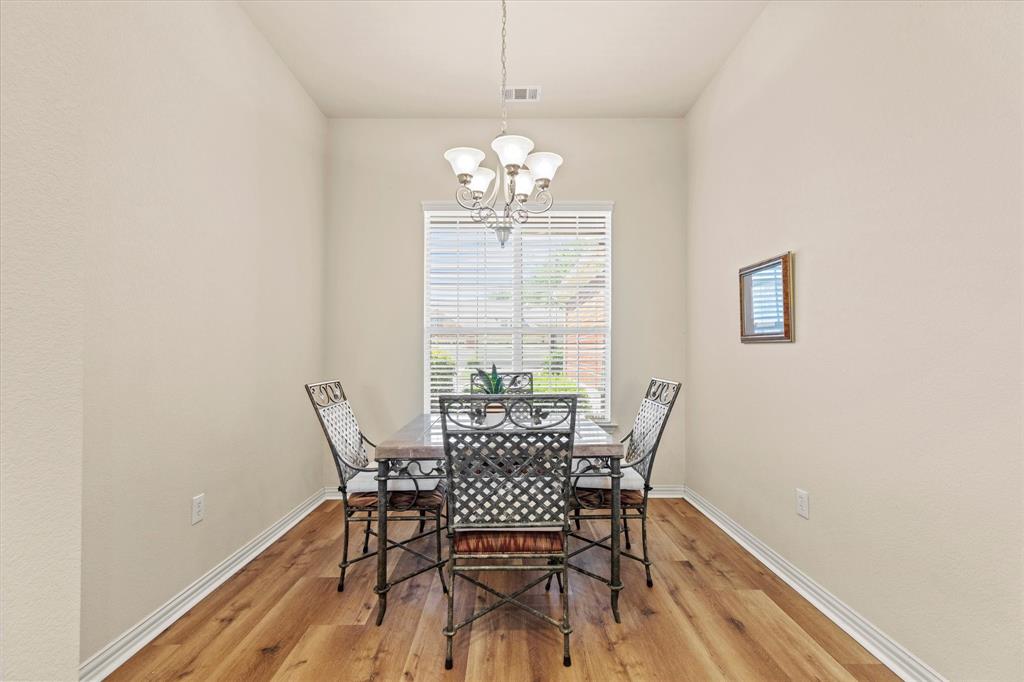 Breakfast Room