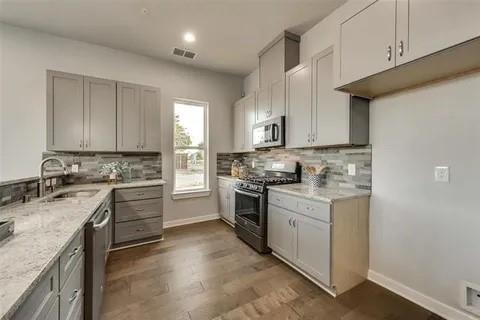 5805 Rivendell Drive, Frisco, TX 75035