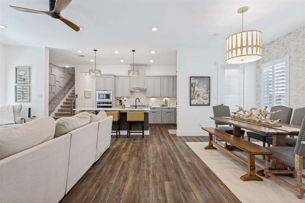 Light and bright open concept living Light and bright open concept living