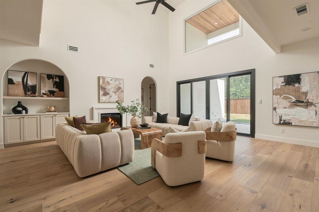 3813 Durango Drive, Dallas, TX 75220