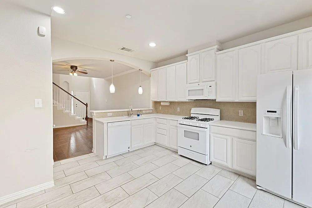 7913 Hannah Street, Plano, TX 75025