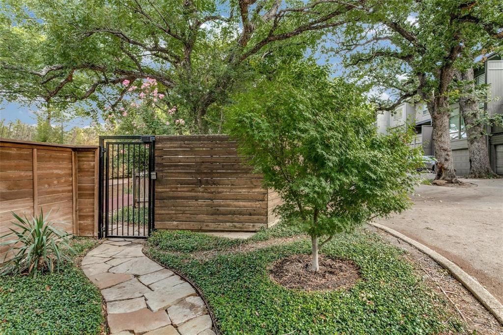 4071 Buena Vista Street, Dallas, TX 75204