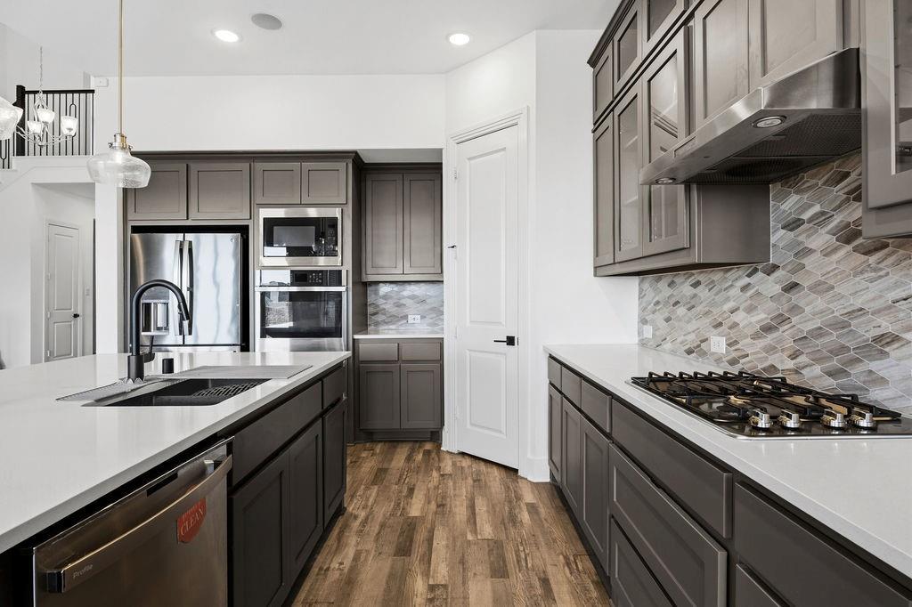 2717 Oak Blossom Drive, McKinney, TX 75071 2717 Oak Blossom Drive, McKinney, TX 75071