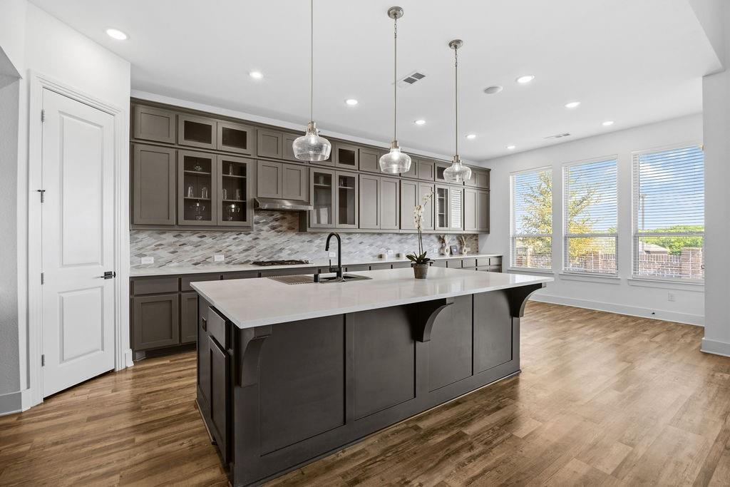 2717 Oak Blossom Drive, McKinney, TX 75071 2717 Oak Blossom Drive, McKinney, TX 75071