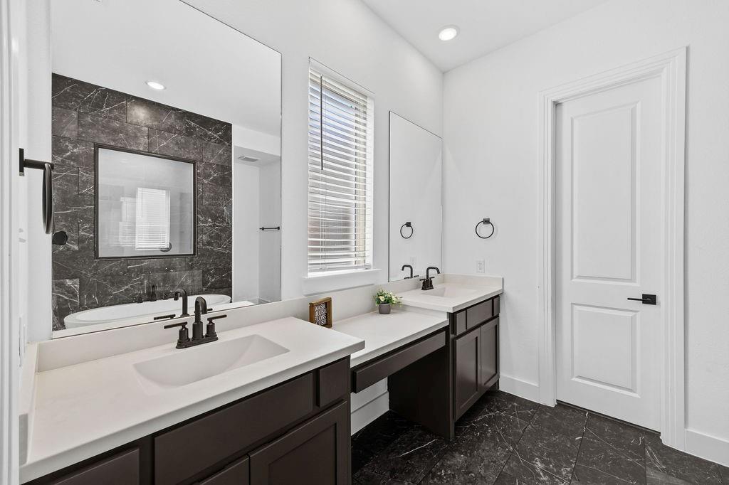 2717 Oak Blossom Drive, McKinney, TX 75071