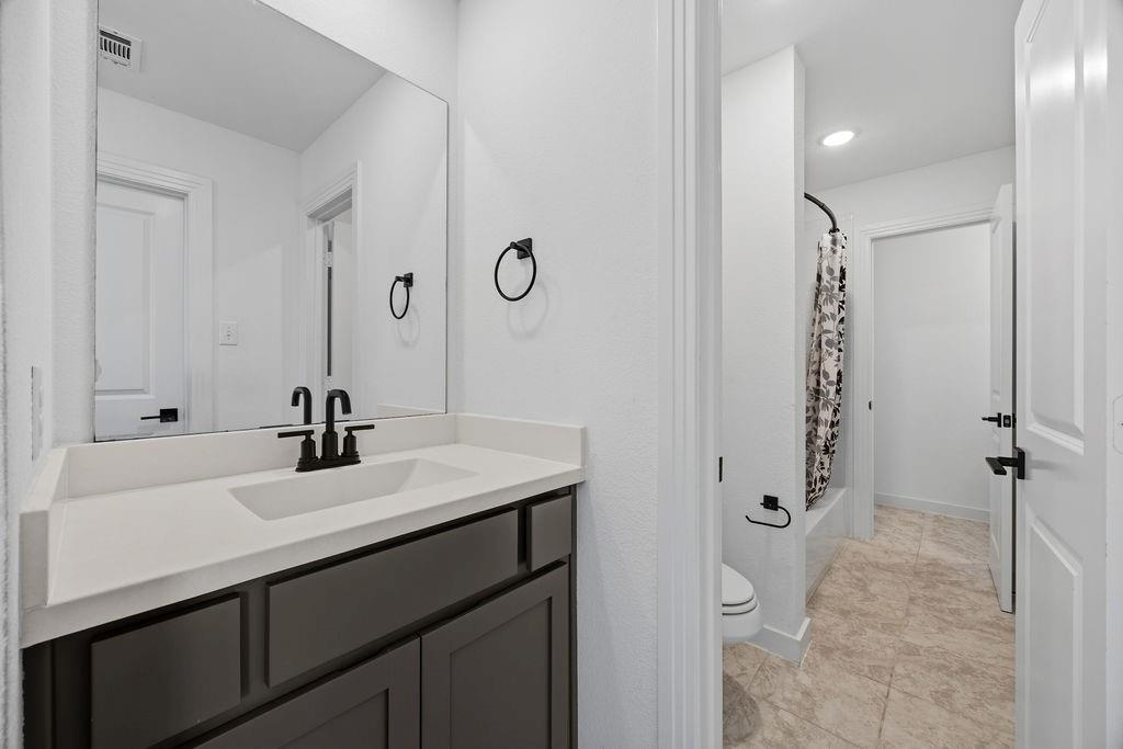 2717 Oak Blossom Drive, McKinney, TX 75071