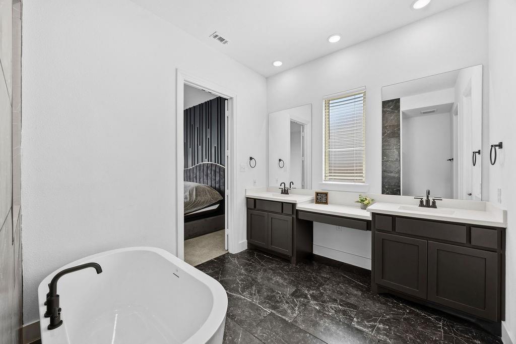 2717 Oak Blossom Drive, McKinney, TX 75071