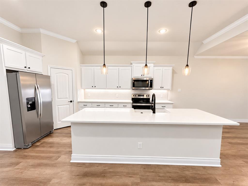 8406 Grant Lane, Greenville, TX 75402