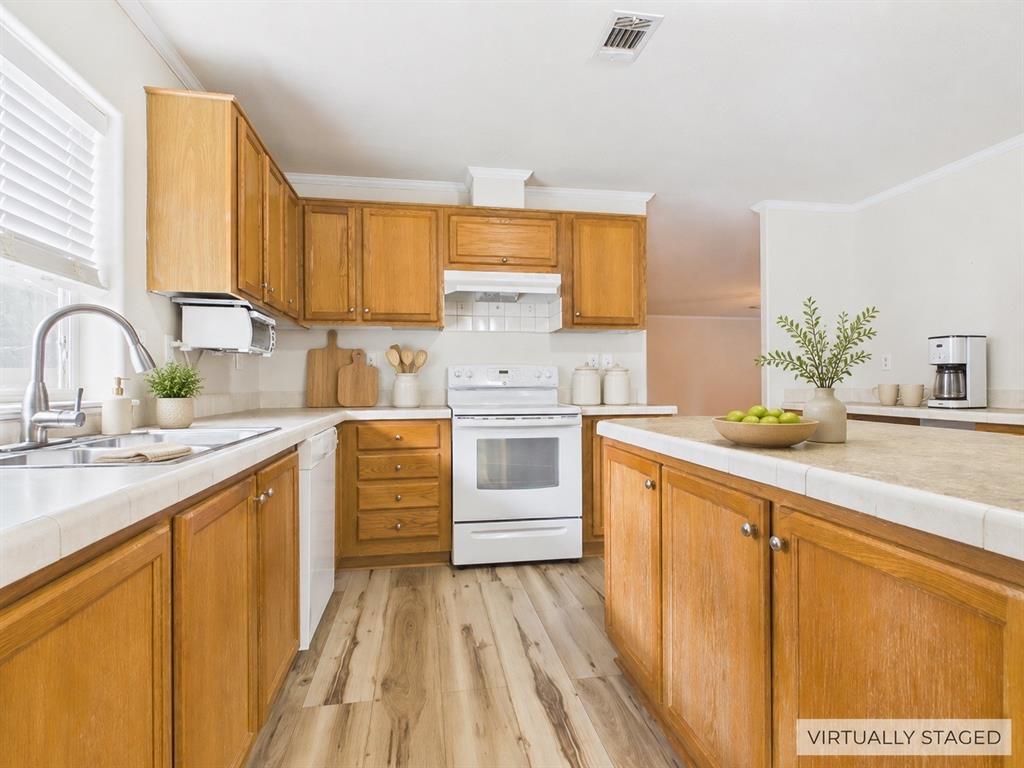 21104 Easy Street, Chandler, TX 75758