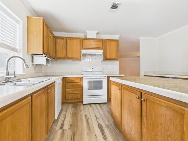 21104 Easy Street, Chandler, TX 75758