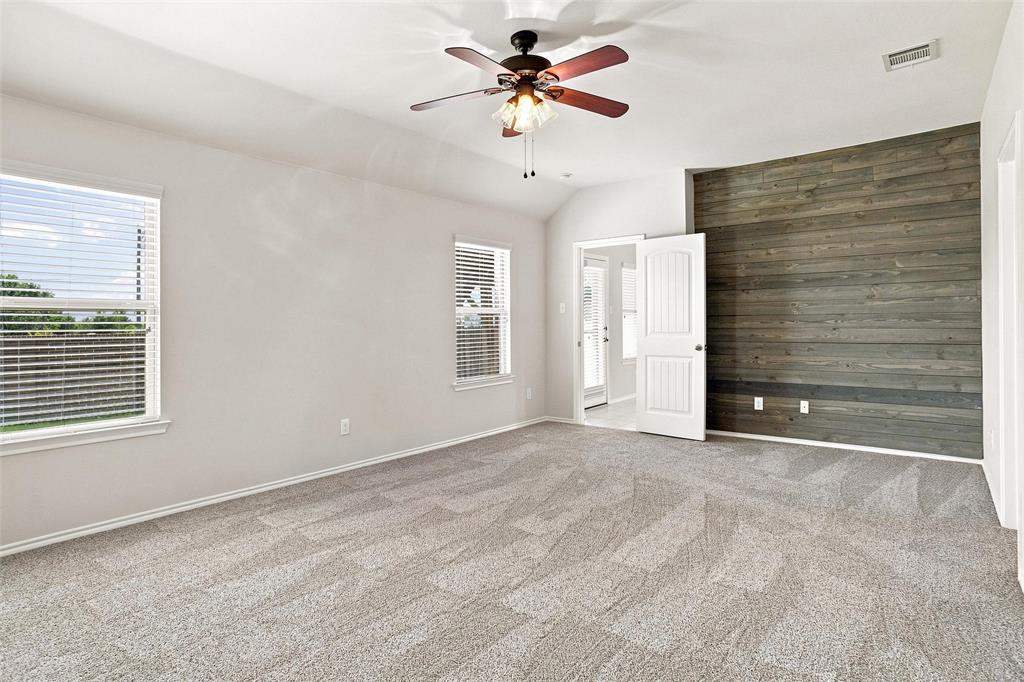 1060 Sadie Street, Forney, TX 75126