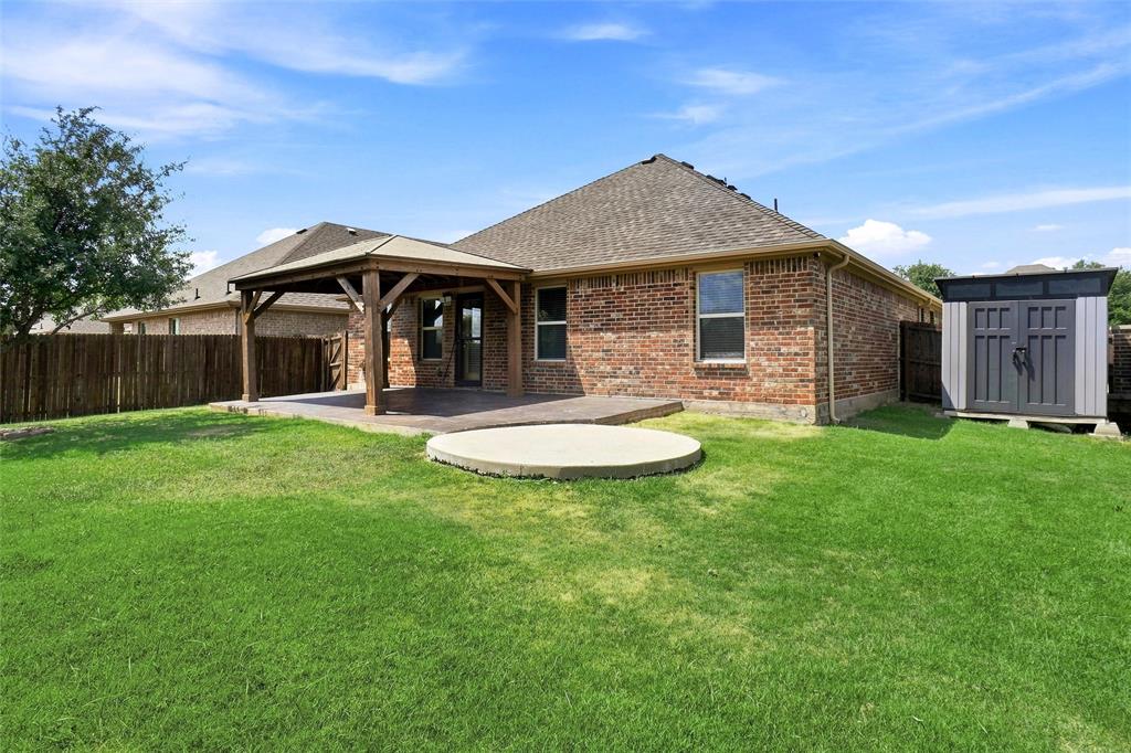 1060 Sadie Street, Forney, TX 75126 1060 Sadie Street, Forney, TX 75126