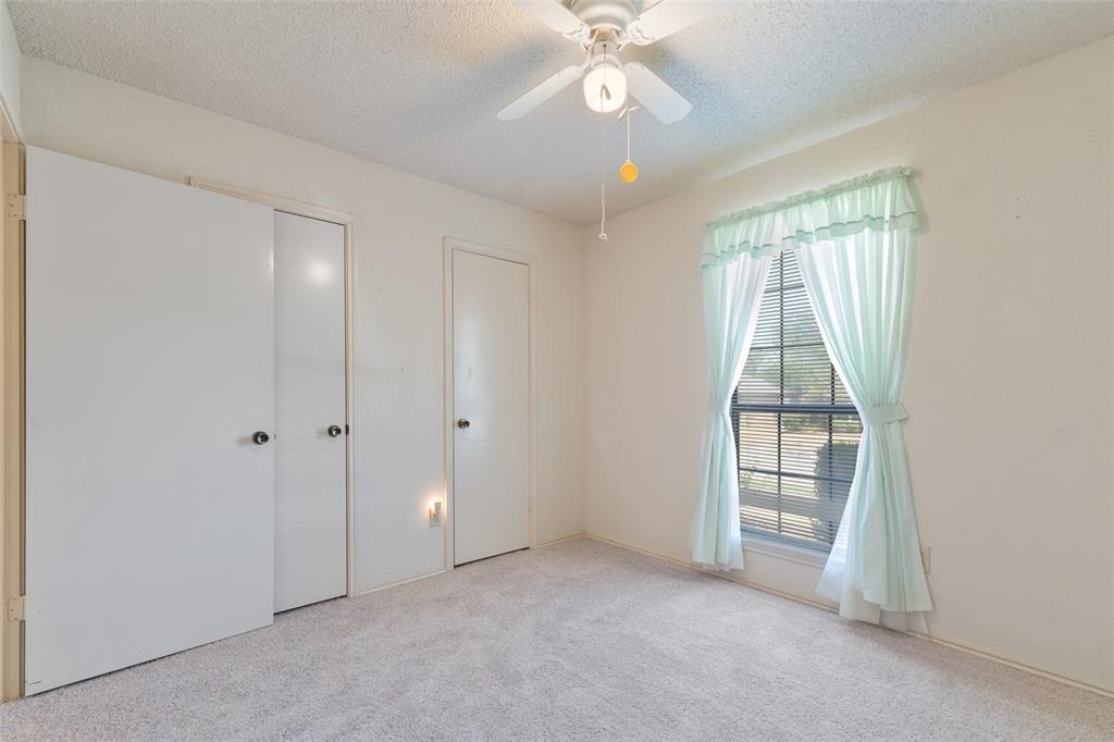 Additional photo of bedroom.
