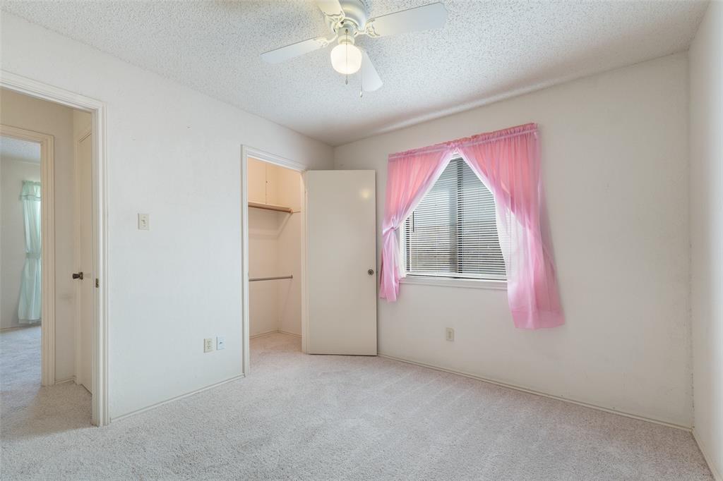 1002 Courtney Drive, Mesquite, TX 75150