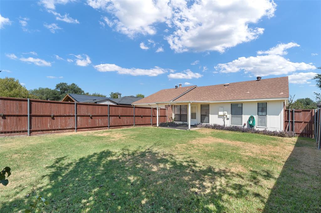 1002 Courtney Drive, Mesquite, TX 75150