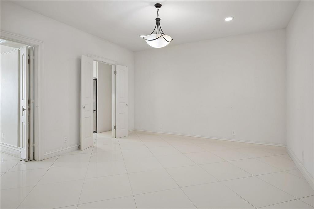 6146 Averill Way, #106E, Dallas, TX 75225