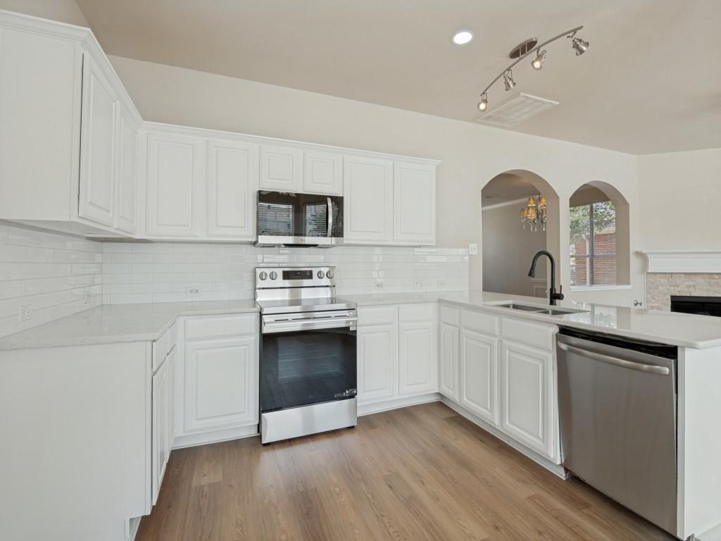 307 Mary Pat Drive, Grand Prairie, TX 75052 307 Mary Pat Drive, Grand Prairie, TX 75052