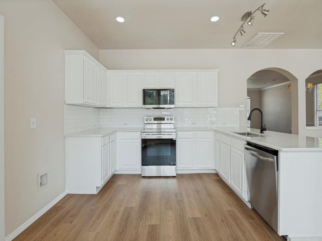 307 Mary Pat Drive, Grand Prairie, TX 75052 307 Mary Pat Drive, Grand Prairie, TX 75052