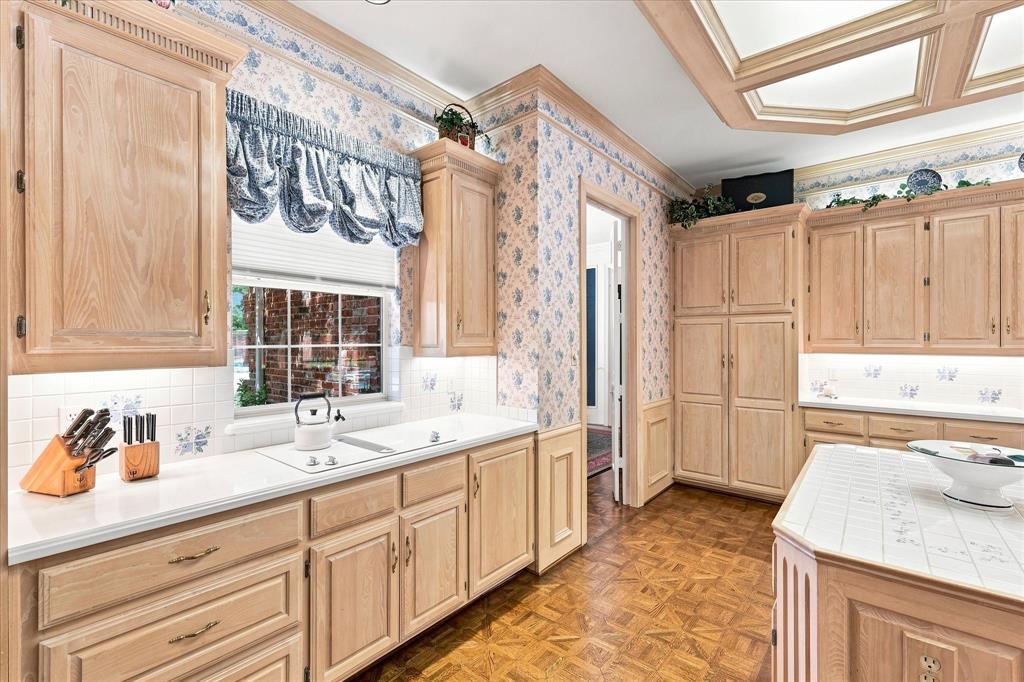 4936 Sandestin Drive, Dallas, TX 75287 4936 Sandestin Drive, Dallas, TX 75287