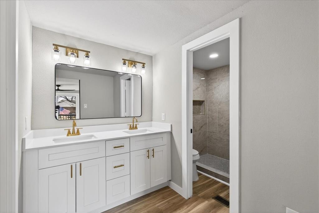 Primary Bathroom ensuite- Bathroom #2