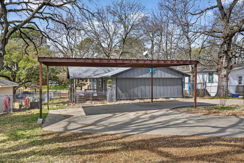 Carport- 2 parking spaces