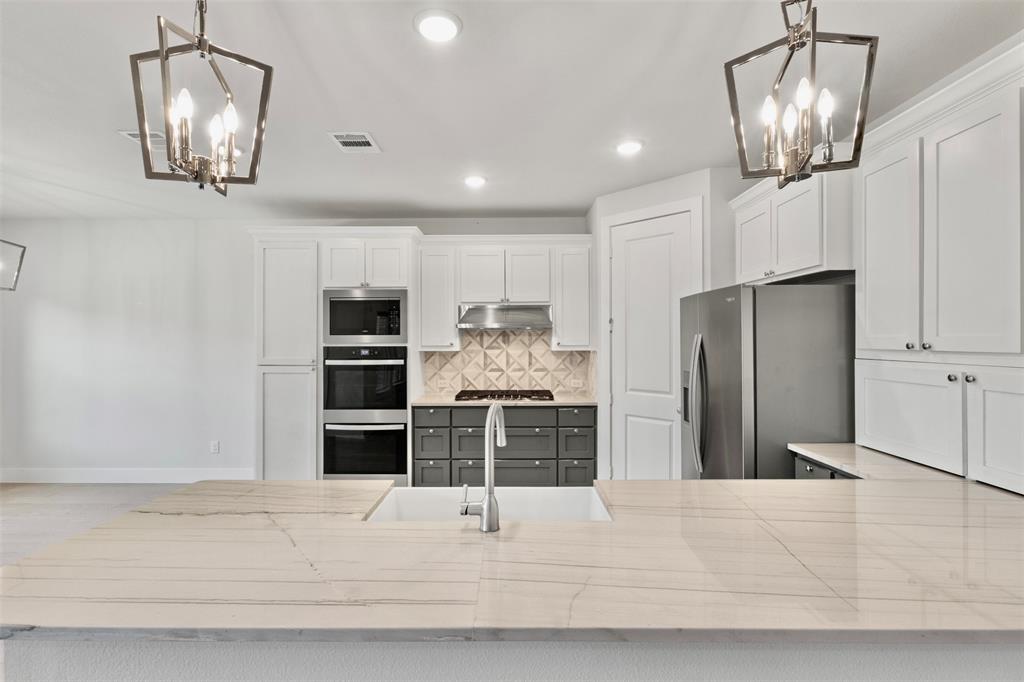 3905 Henley Lane, Garland, TX 75043