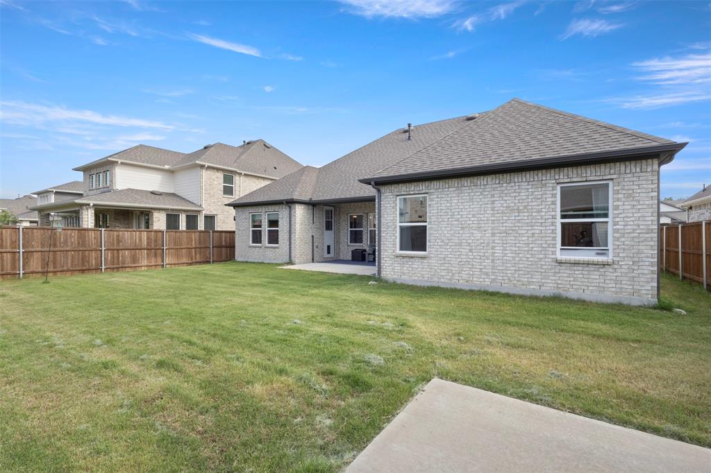 3905 Henley Lane, Garland, TX 75043