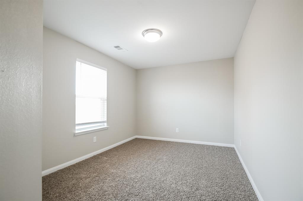 710 Shady Meadow Lane, Glenn Heights, TX 75154