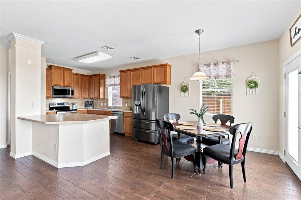 1105 Kimbro Drive, Forney, TX 75126