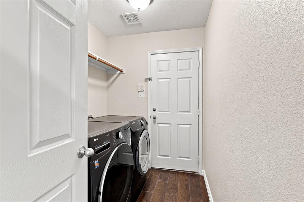 1105 Kimbro Drive, Forney, TX 75126