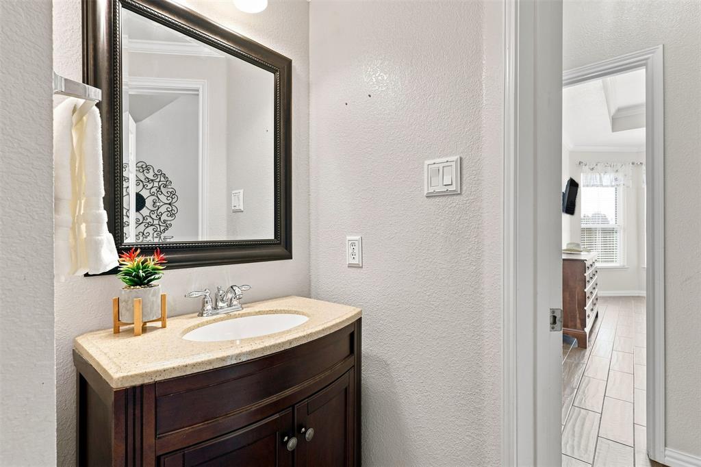 1105 Kimbro Drive, Forney, TX 75126