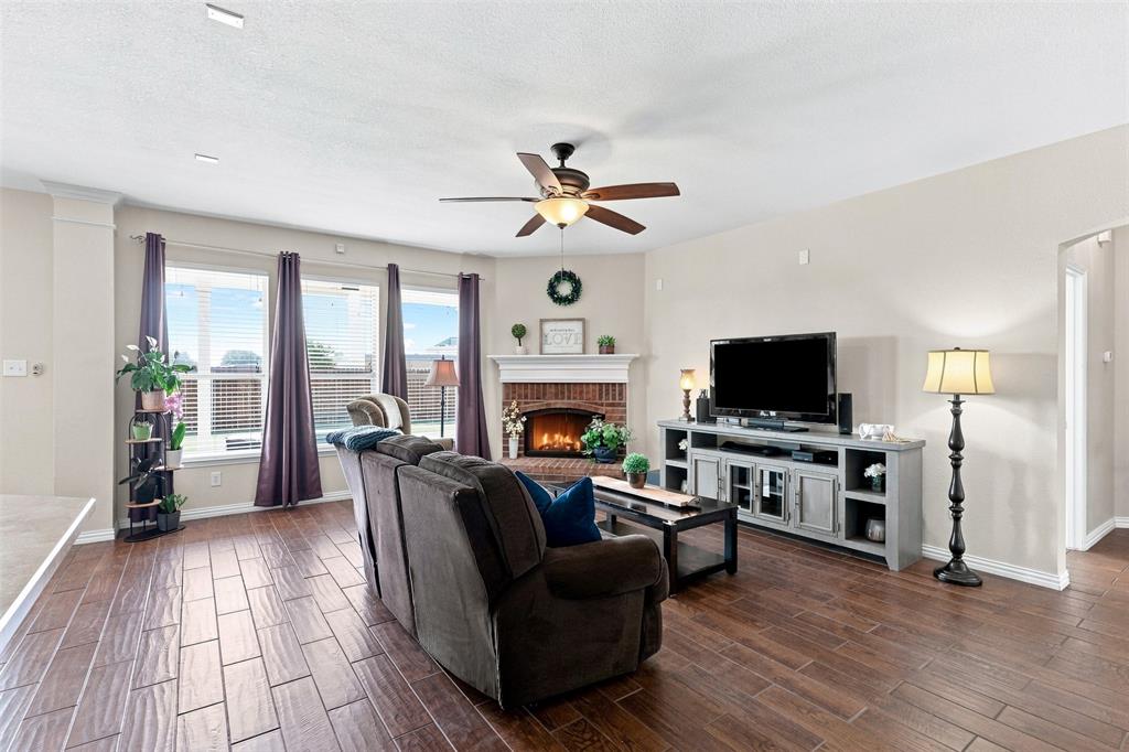 1105 Kimbro Drive, Forney, TX 75126 1105 Kimbro Drive, Forney, TX 75126