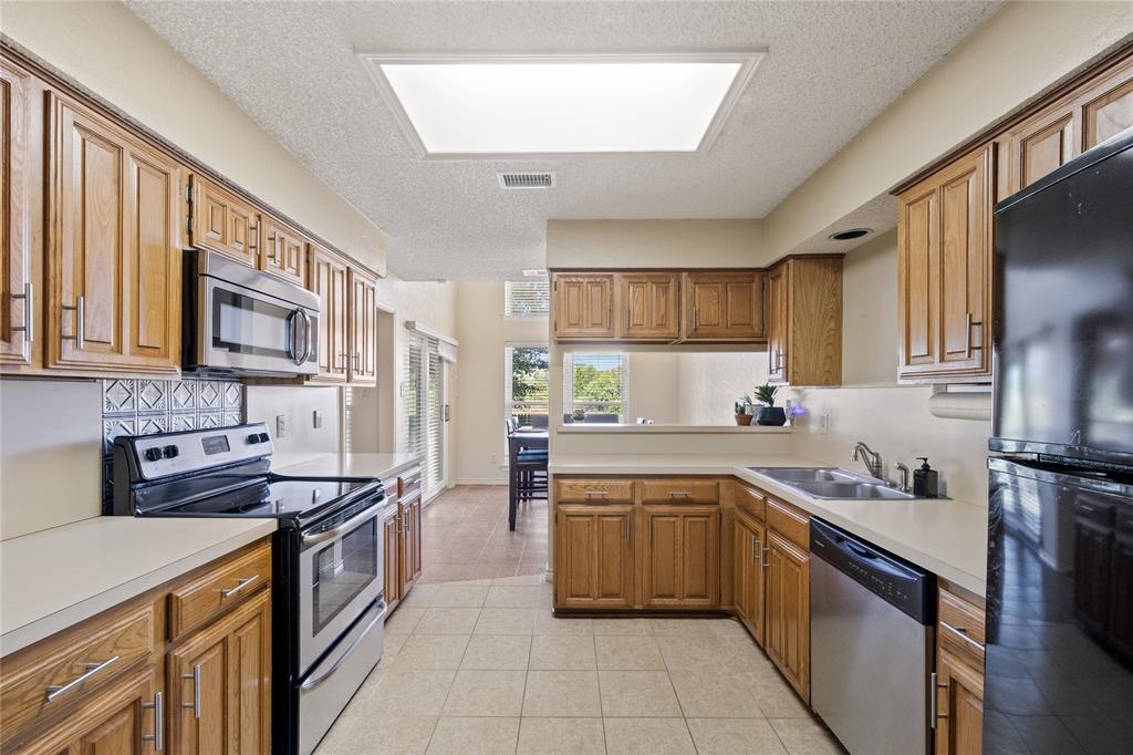 853 Via Madonna, Mesquite, TX 75150