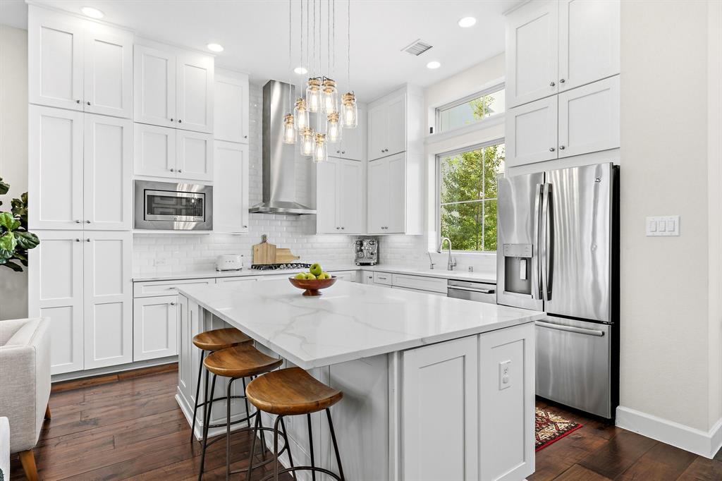 763 Spanish Oaks Place, Dallas, TX 75204