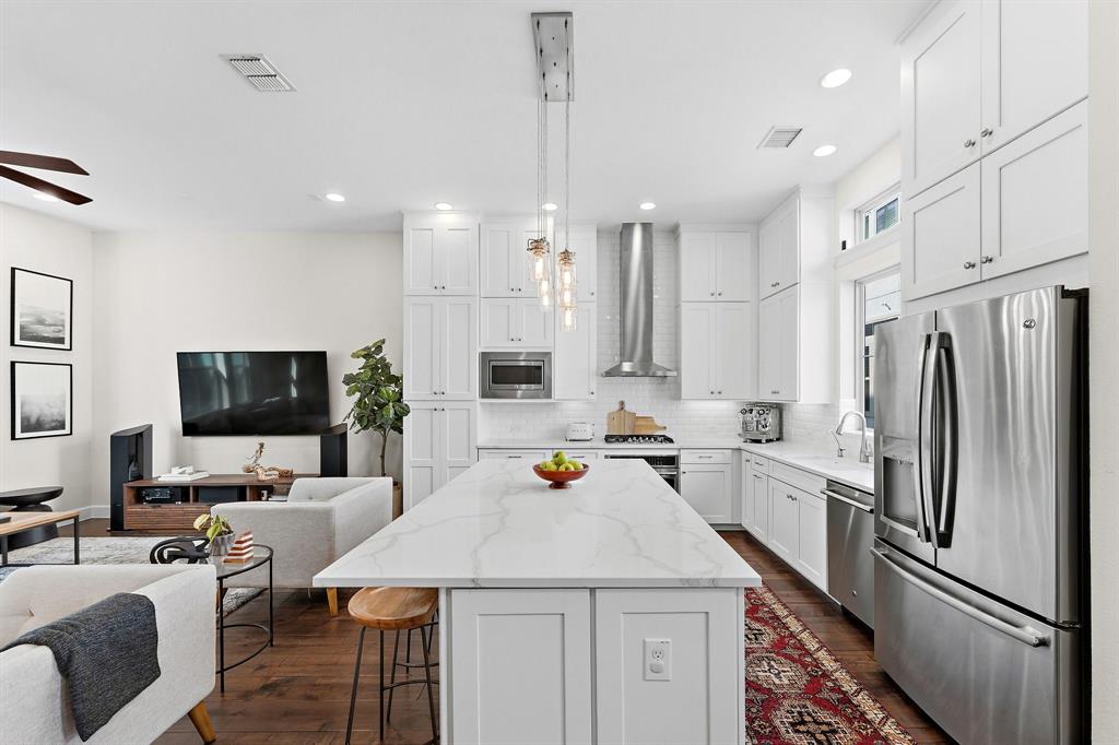 763 Spanish Oaks Place, Dallas, TX 75204