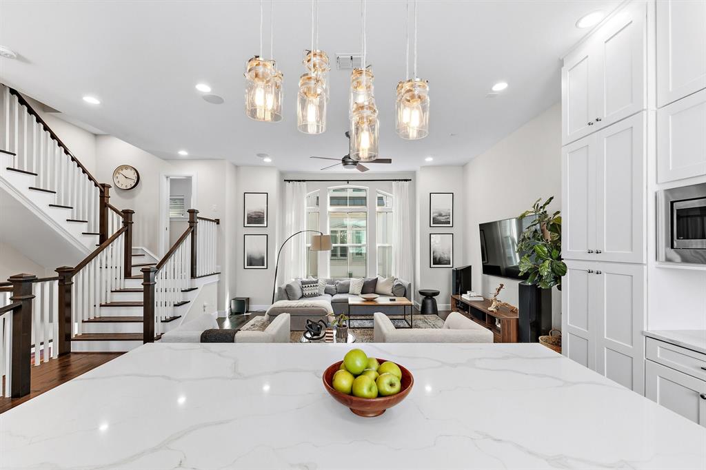 763 Spanish Oaks Place, Dallas, TX 75204