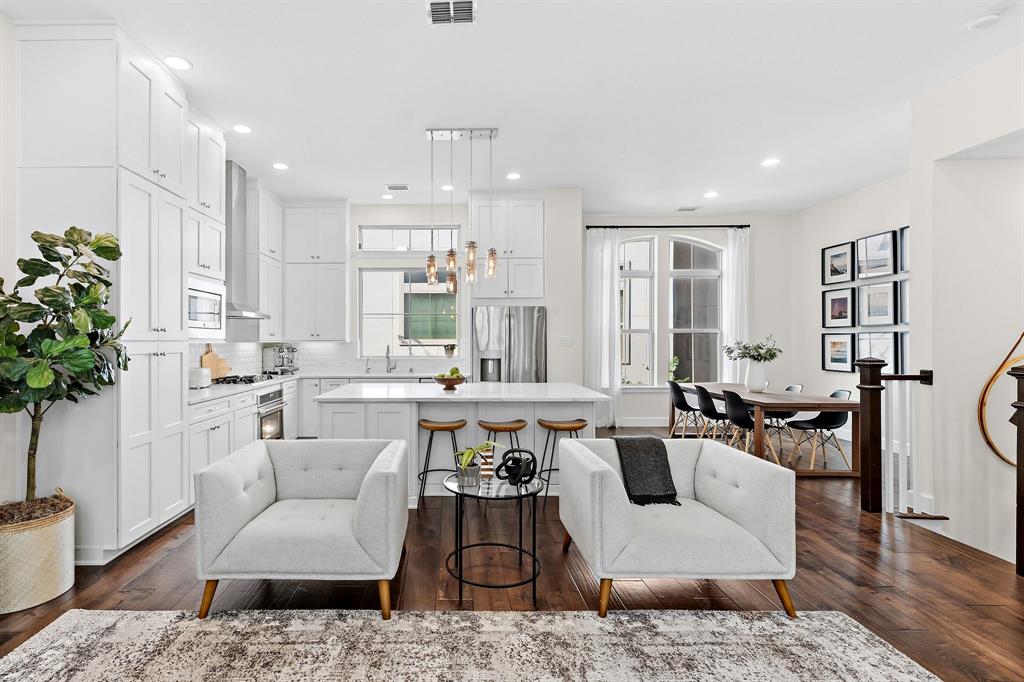 763 Spanish Oaks Place, Dallas, TX 75204