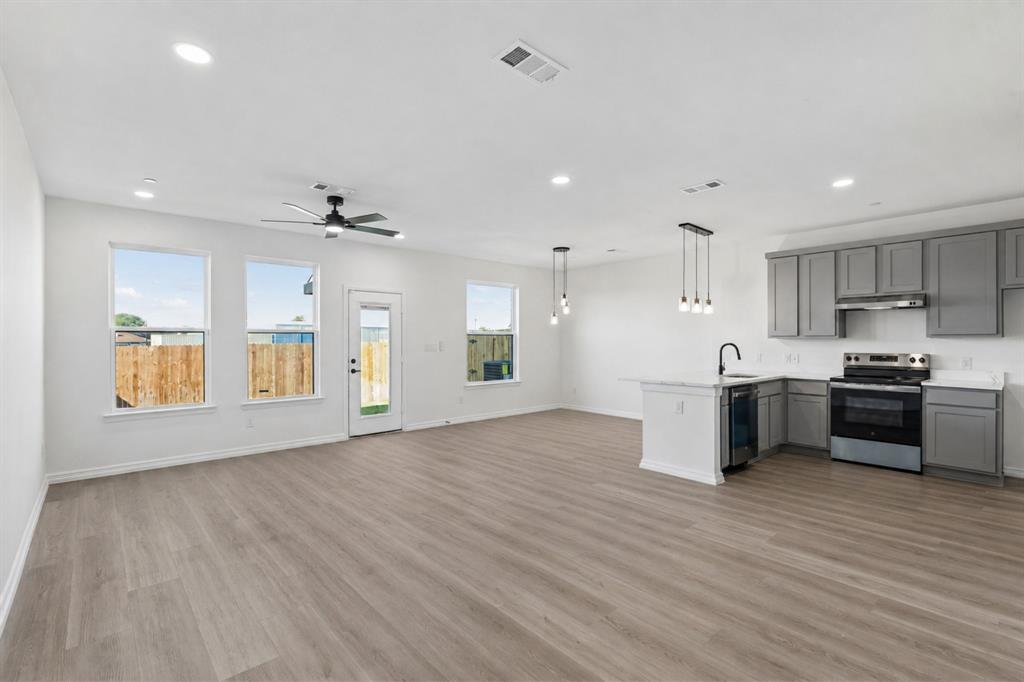 4453 Crescent Heights Road, Garland, TX 75043