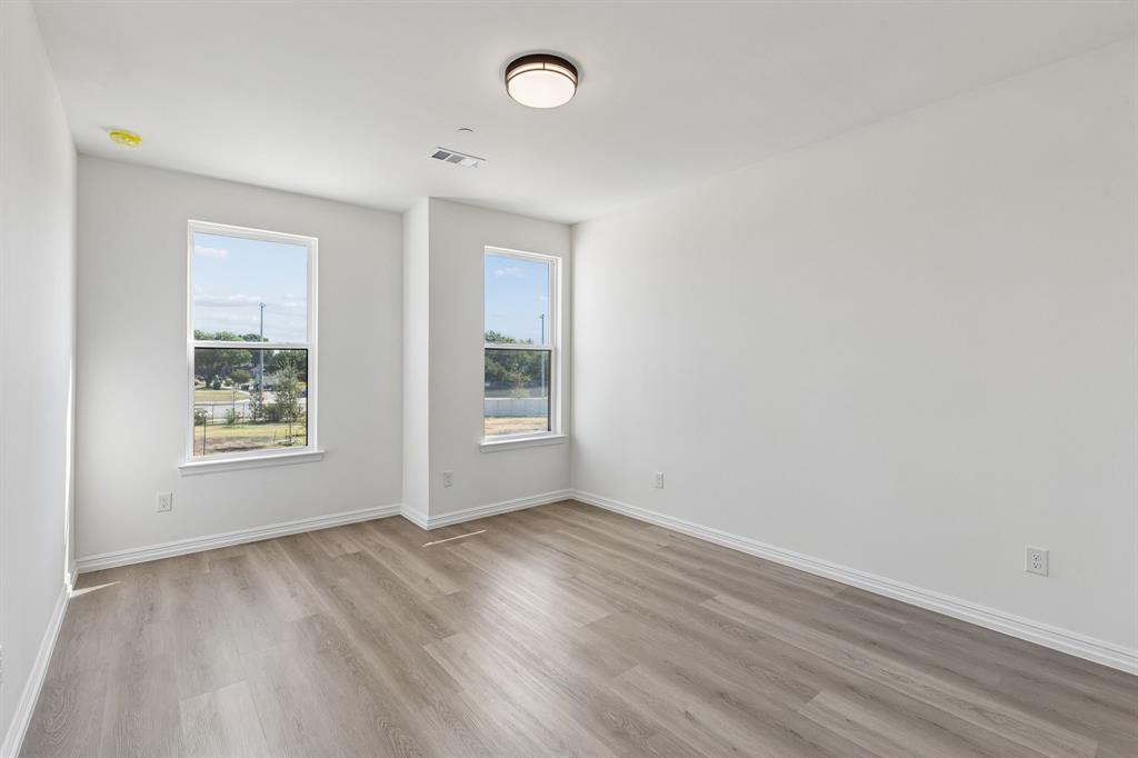 4453 Crescent Heights Road, Garland, TX 75043
