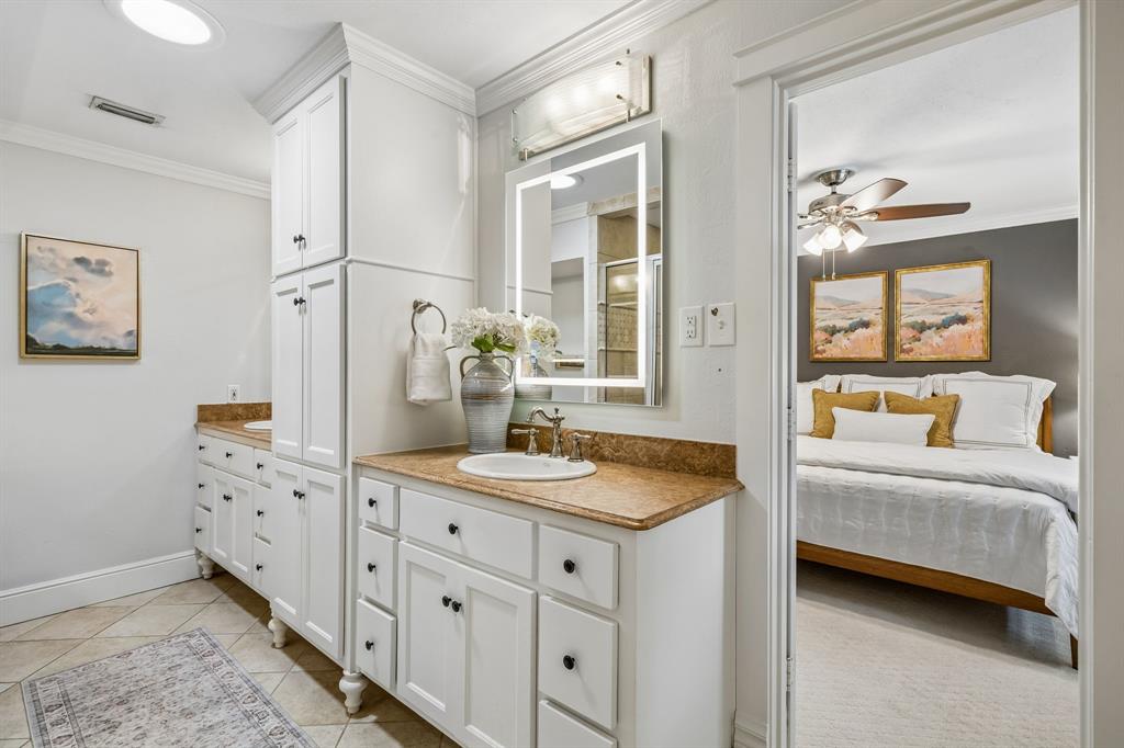 9946 Vistadale Drive, Dallas, TX 75238