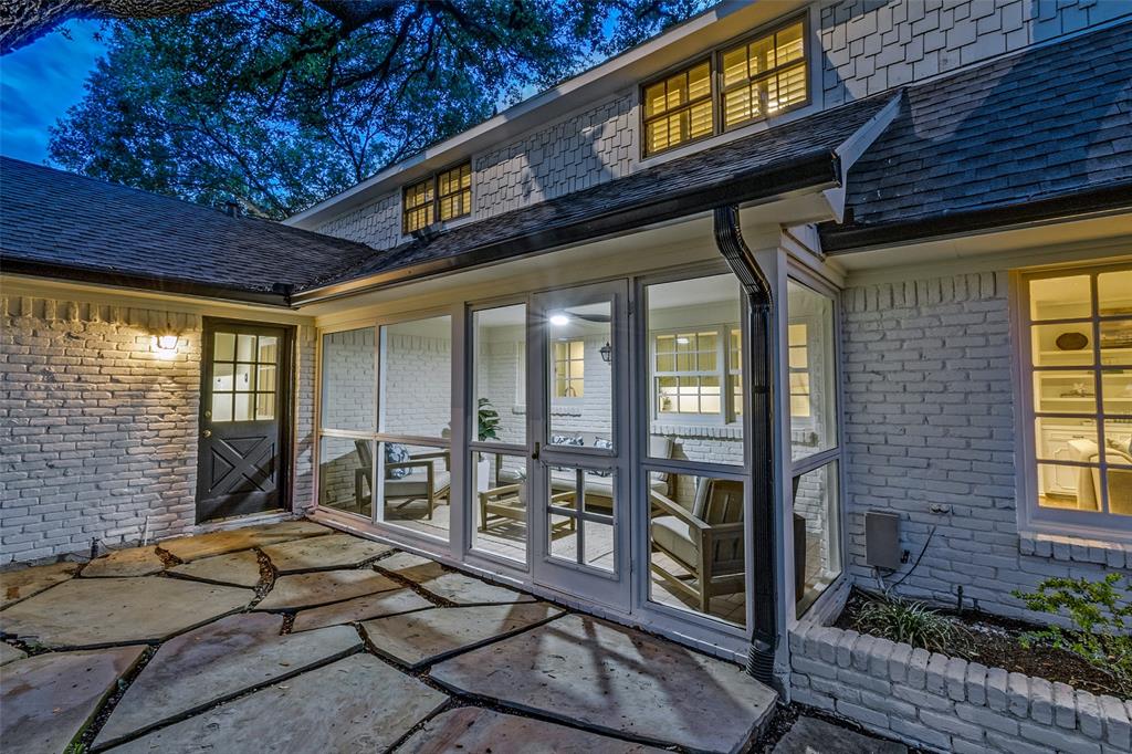 7142 Lakehurst Avenue, Dallas, TX 75230