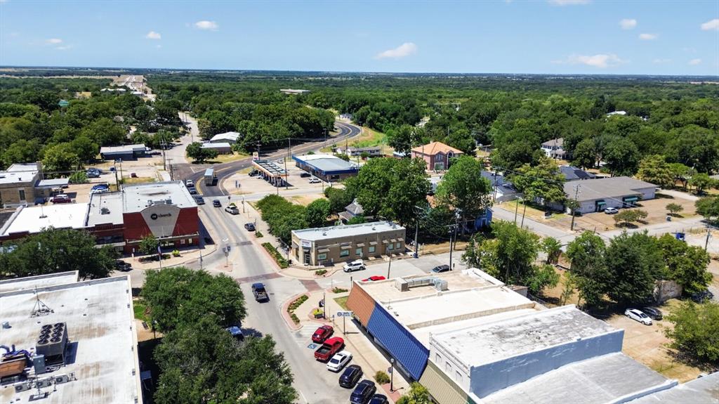 108 W Grove Street, Kaufman, TX 75142