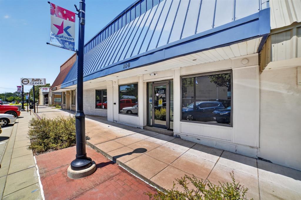 108 W Grove Street, Kaufman, TX 75142 108 W Grove Street, Kaufman, TX 75142