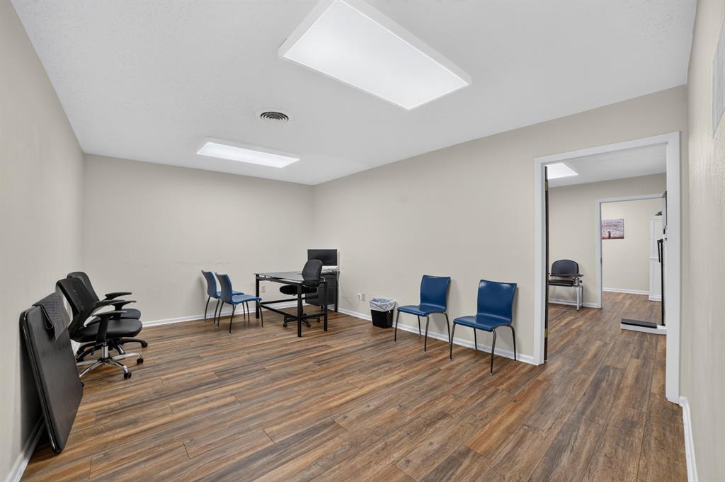 110 W Grove Street, Kaufman, TX 75142