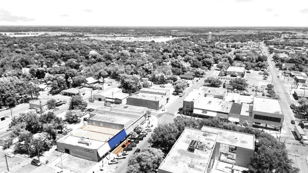 110 W Grove Street, Kaufman, TX 75142