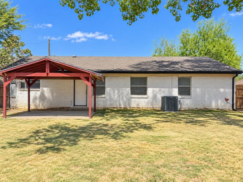 133 Baron Place, Grand Prairie, TX 75051