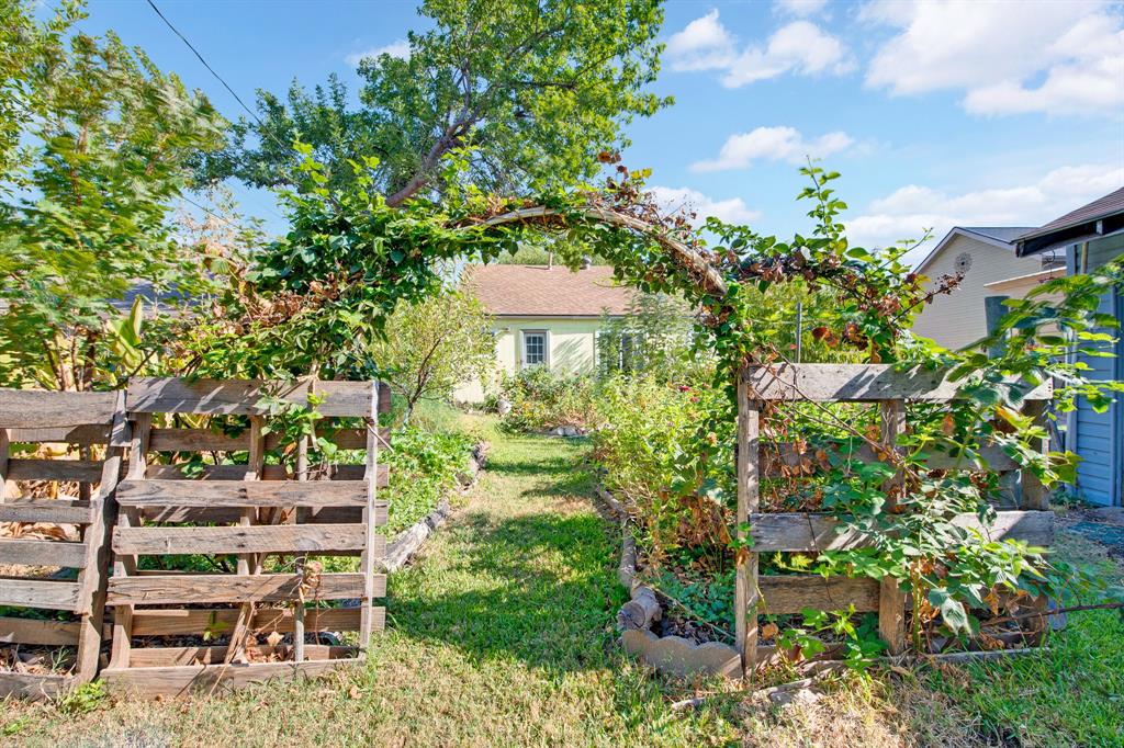 3217 Trible Drive, Grand Prairie, TX 75050